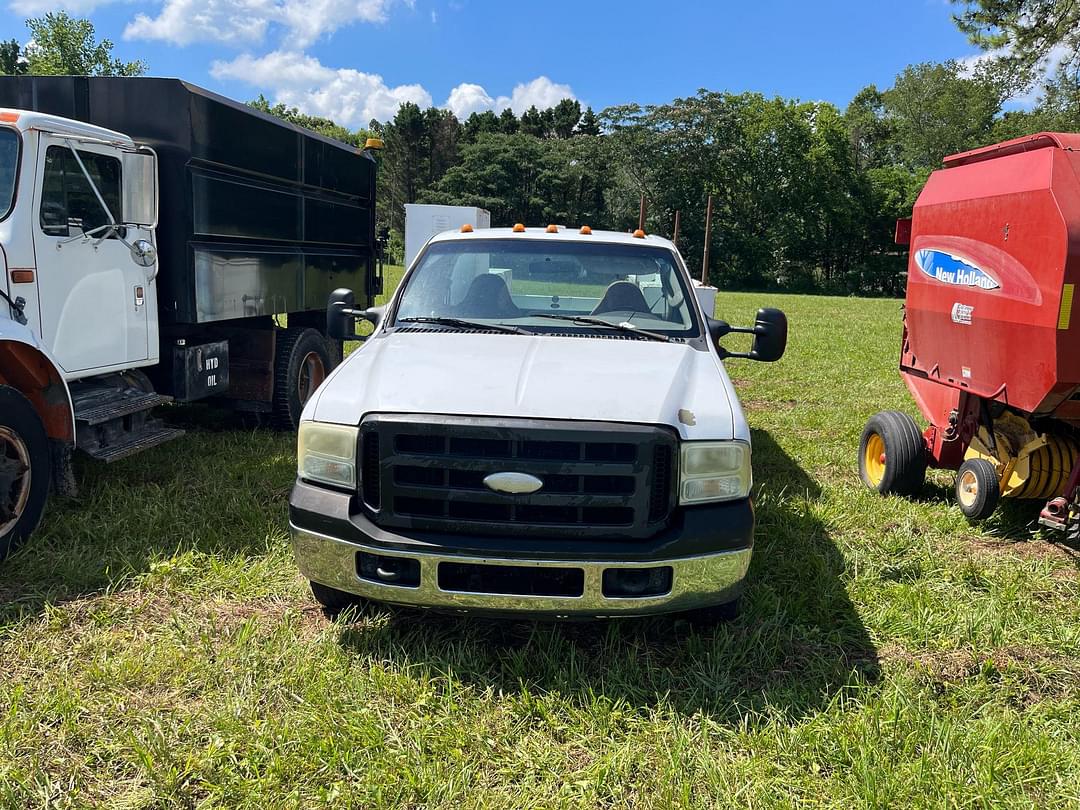 Image of Ford F-350 Image 1