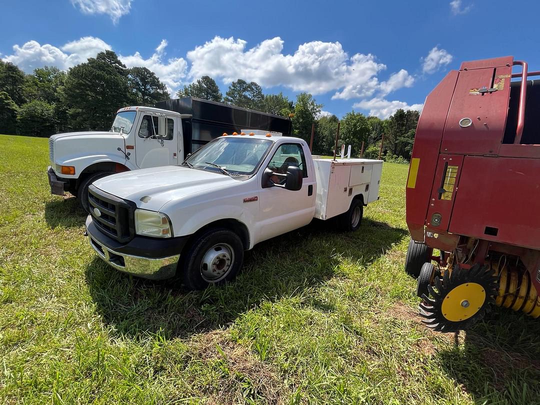 Image of Ford F-350 Image 0
