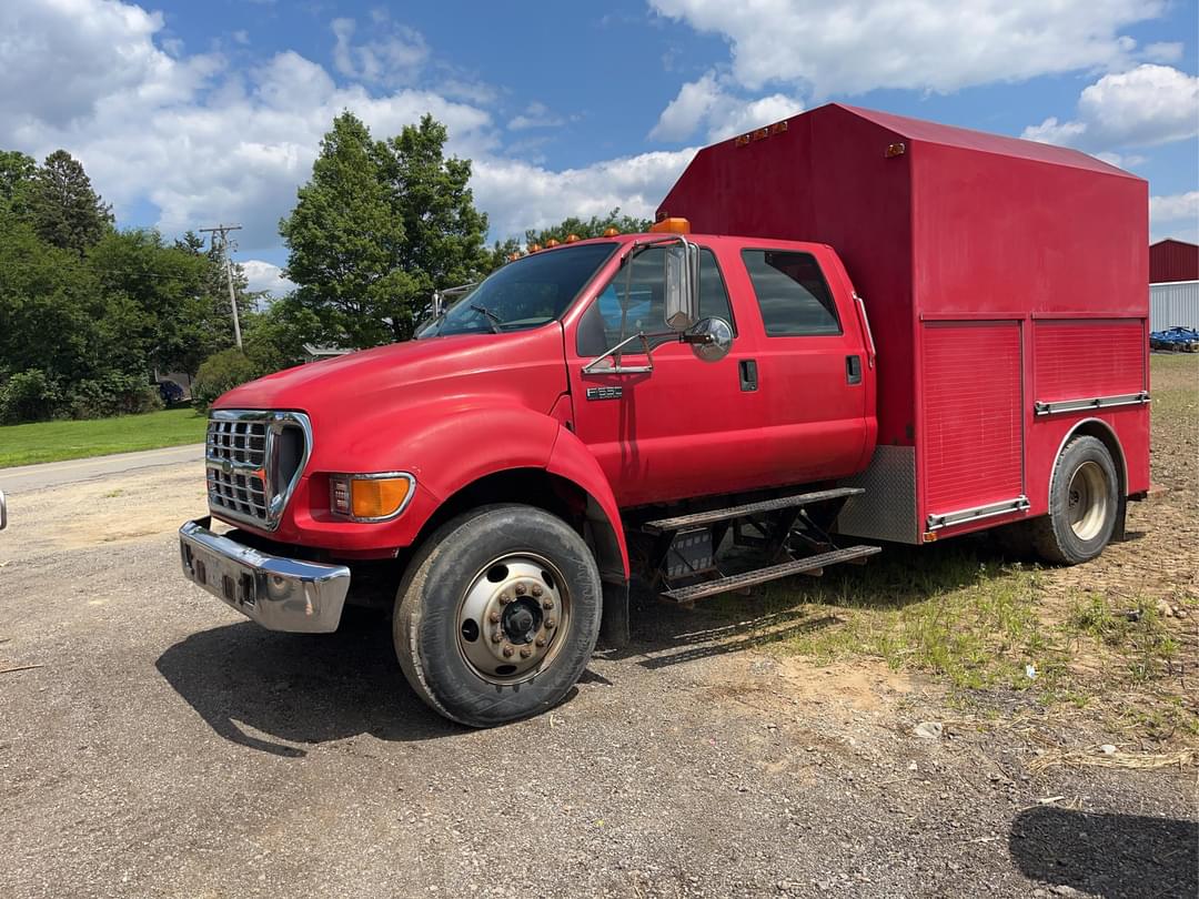 Image of Ford F-650 Primary image