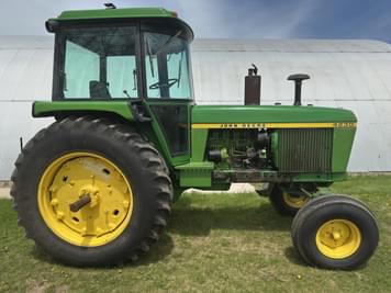 Main image John Deere 4230