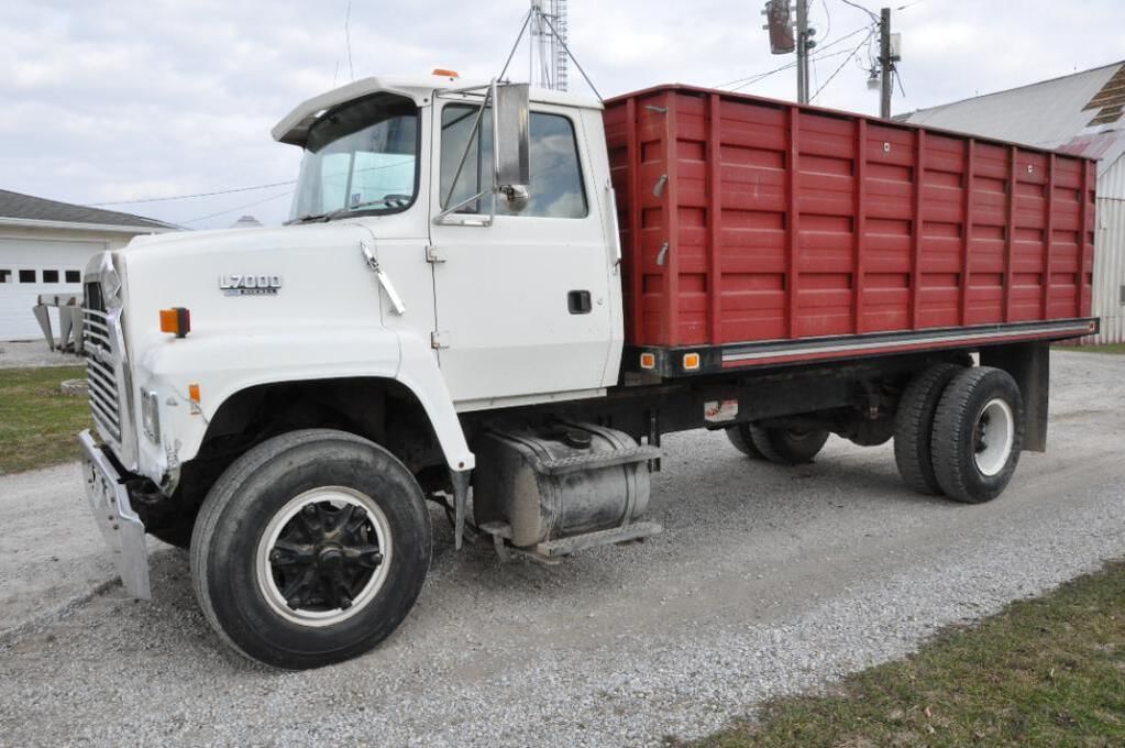 Main image Ford L7000