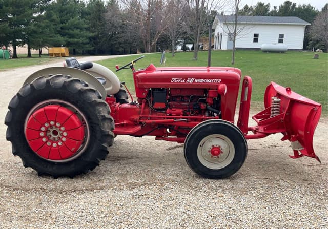 Image of Ford 641 equipment image 4