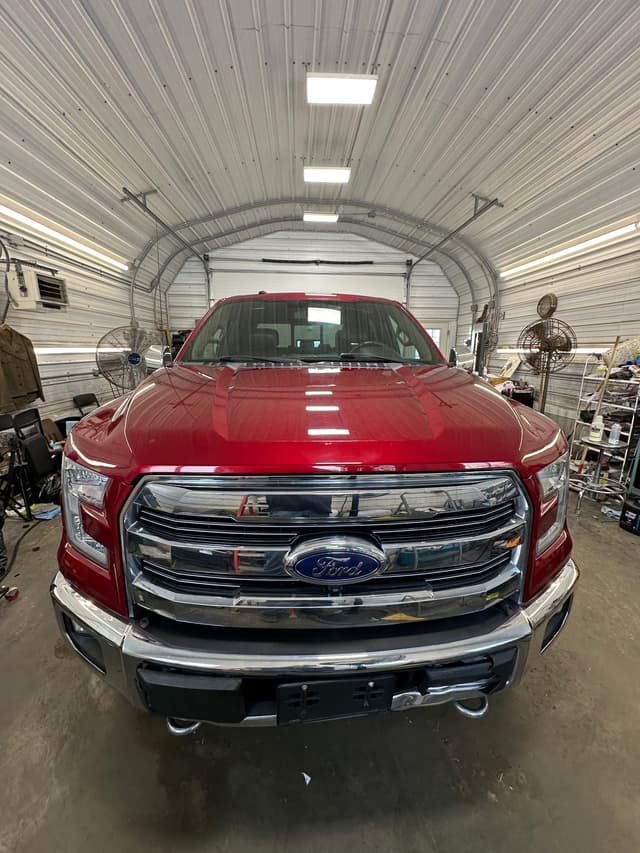 Image of Ford F-150 equipment image 1