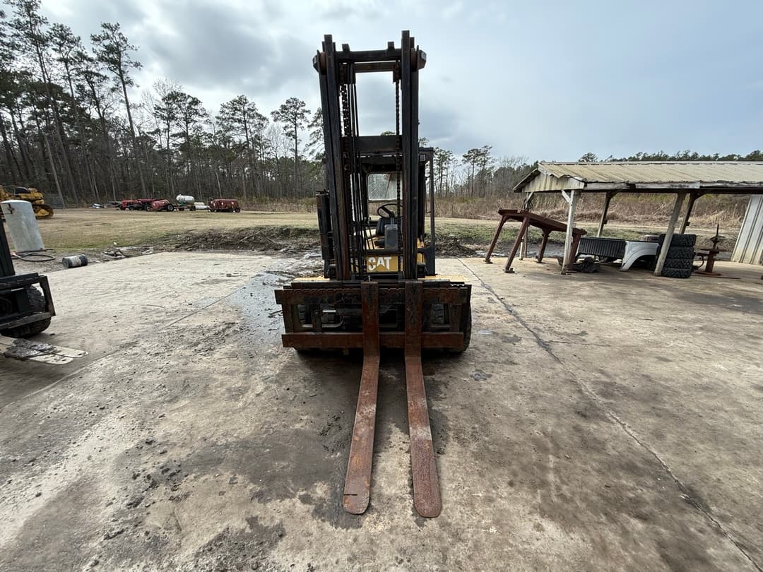 Image of Caterpillar DP50 Image 1