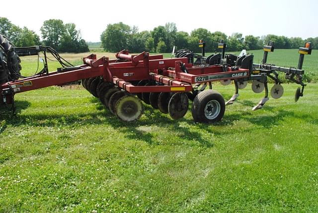 Image of Case IH Ecolo-Tiger 527B equipment image 1