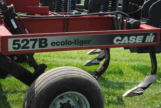 Image of Case IH Ecolo-Tiger 527B equipment image 2