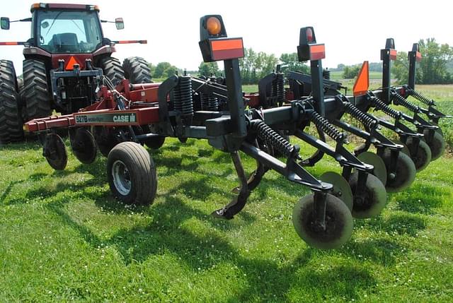 Image of Case IH Ecolo-Tiger 527B equipment image 4