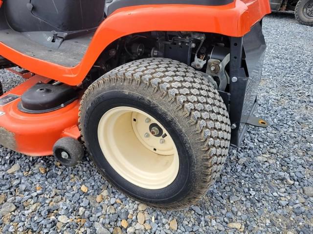 Image of Kubota GR2120 equipment image 4