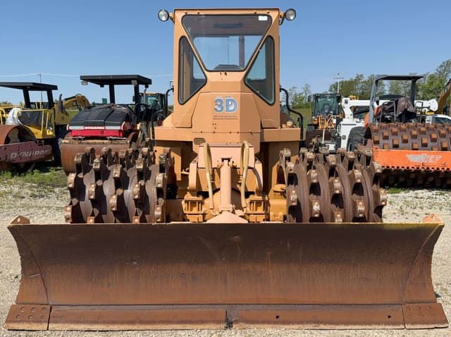 Image of Caterpillar 815 equipment image 3