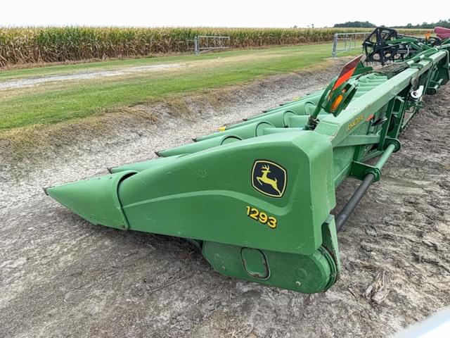 Image of John Deere 1293 equipment image 2