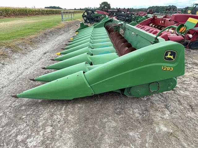 Image of John Deere 1293 equipment image 1