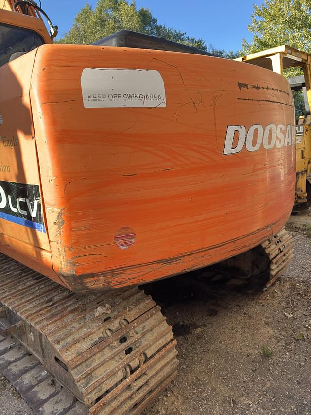 Image of  Doosan 140LCV equipment image 3