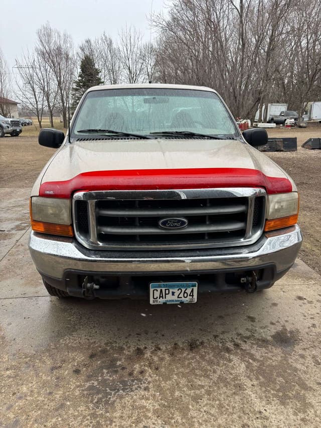 Image of Ford F-250 equipment image 1