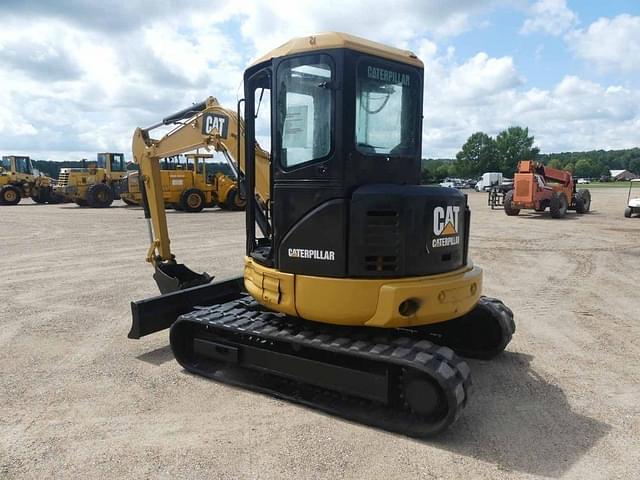 Image of Caterpillar 305CR equipment image 3