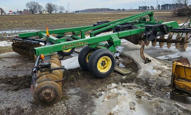 Image of John Deere 510 equipment image 4