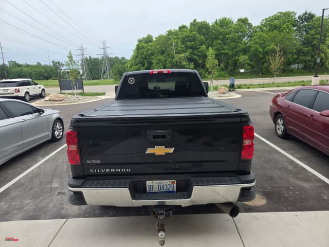 Image of Chevrolet 2500HD equipment image 2