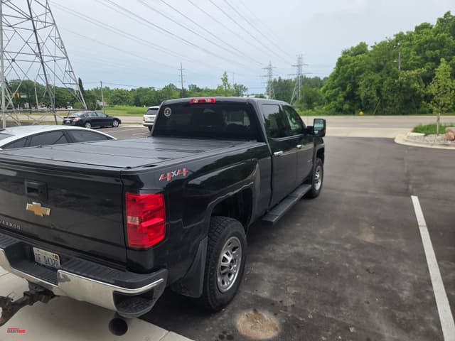 Image of Chevrolet 2500HD equipment image 3
