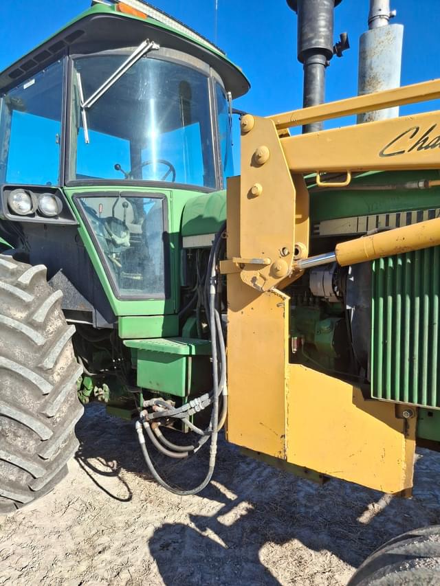 Image of John Deere 4640 equipment image 3