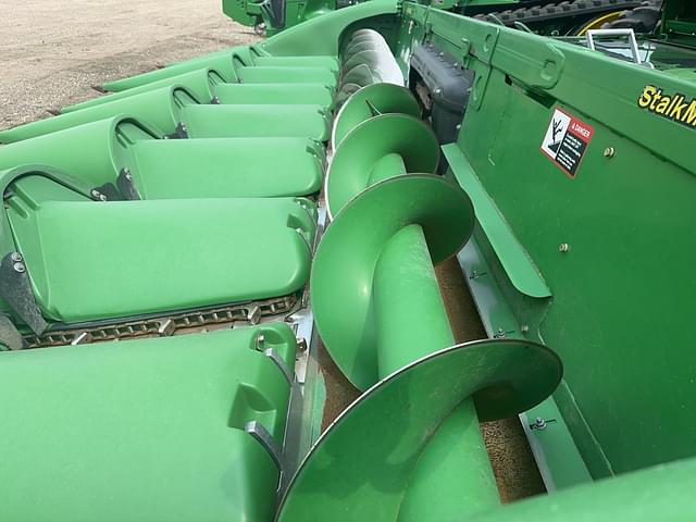 Image of John Deere 608C equipment image 3