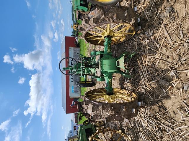 Image of John Deere B equipment image 2