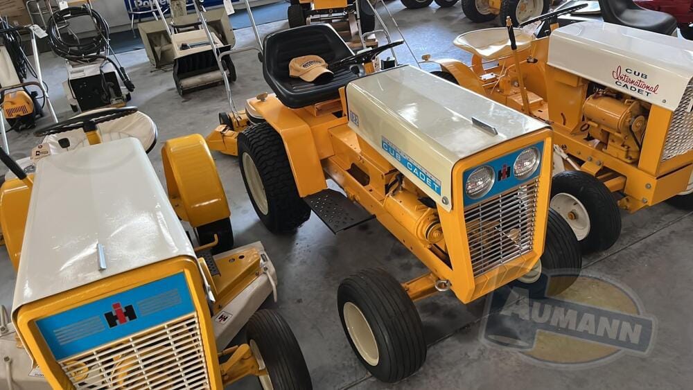 Main image Cub Cadet 122