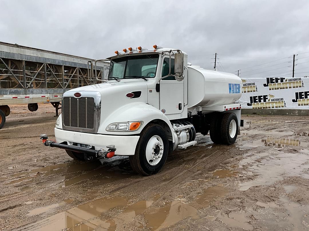 Image of Peterbilt 352 Primary image