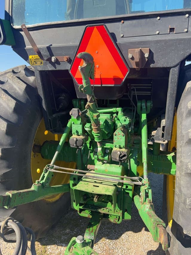 Image of John Deere 4050 equipment image 4