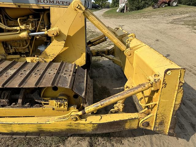 Image of Komatsu D31P equipment image 2