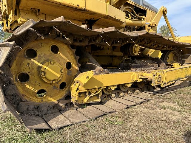 Image of Komatsu D31P equipment image 4