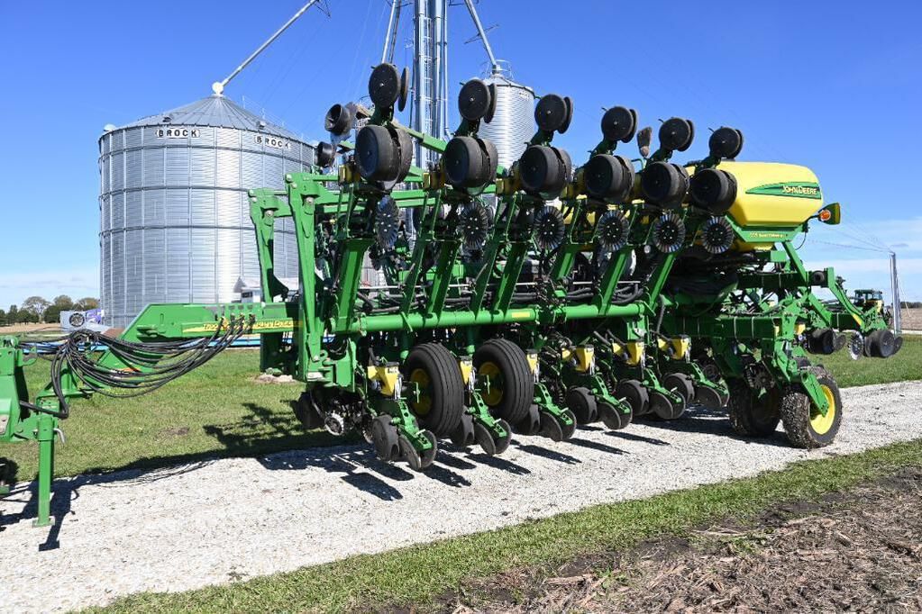 Main image John Deere 1790