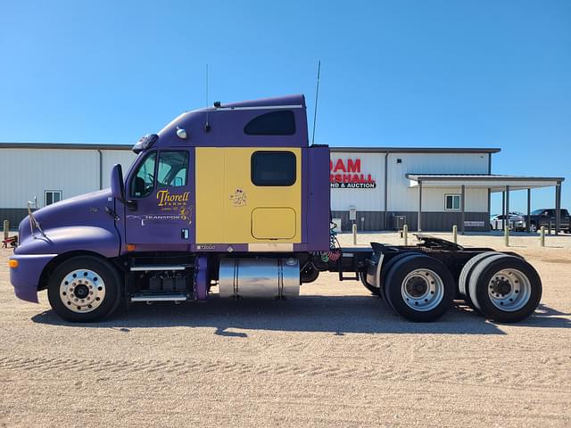 Image of Kenworth T200 equipment image 4