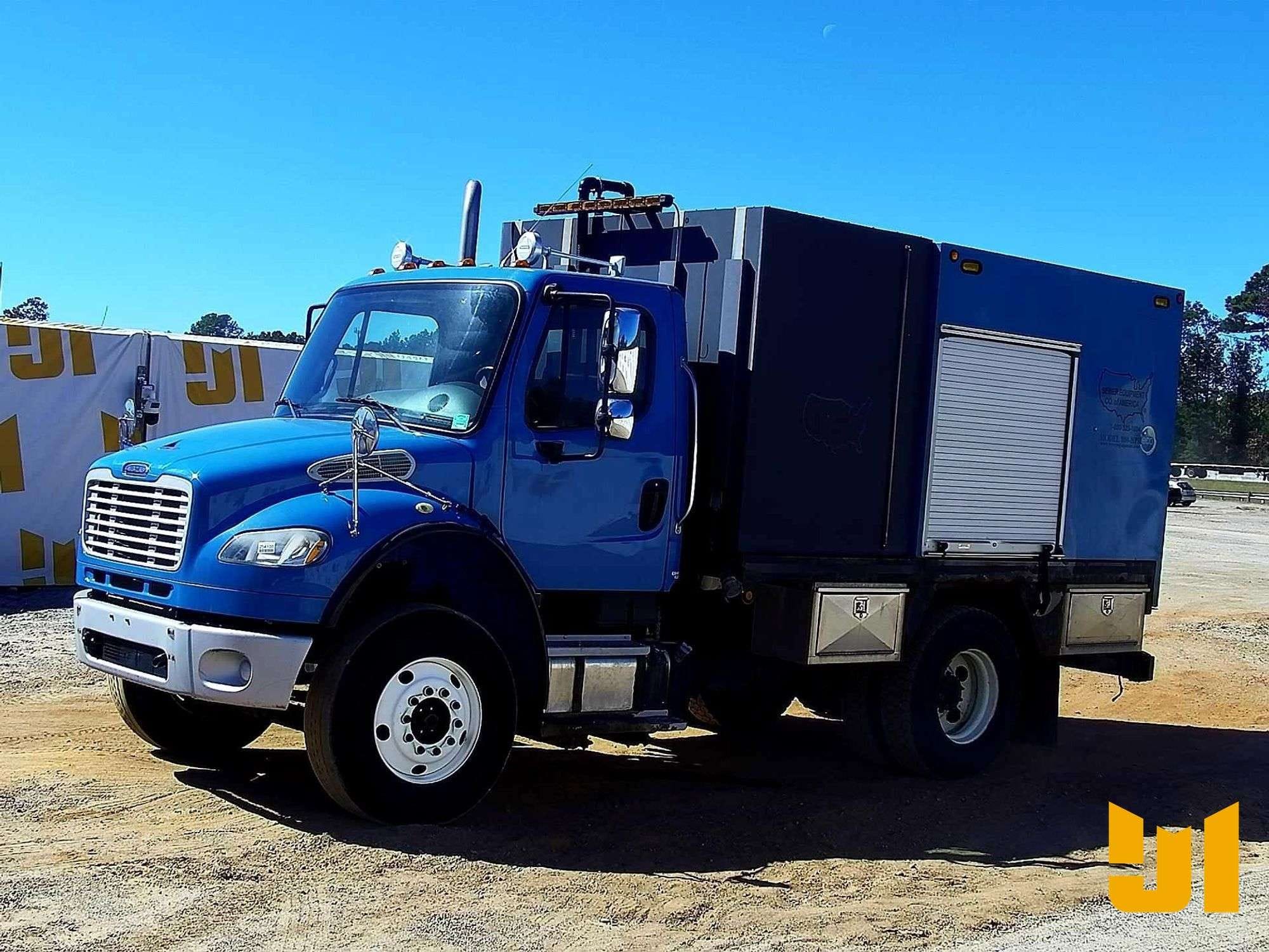 2015 Freightliner M2 Equipment Image0