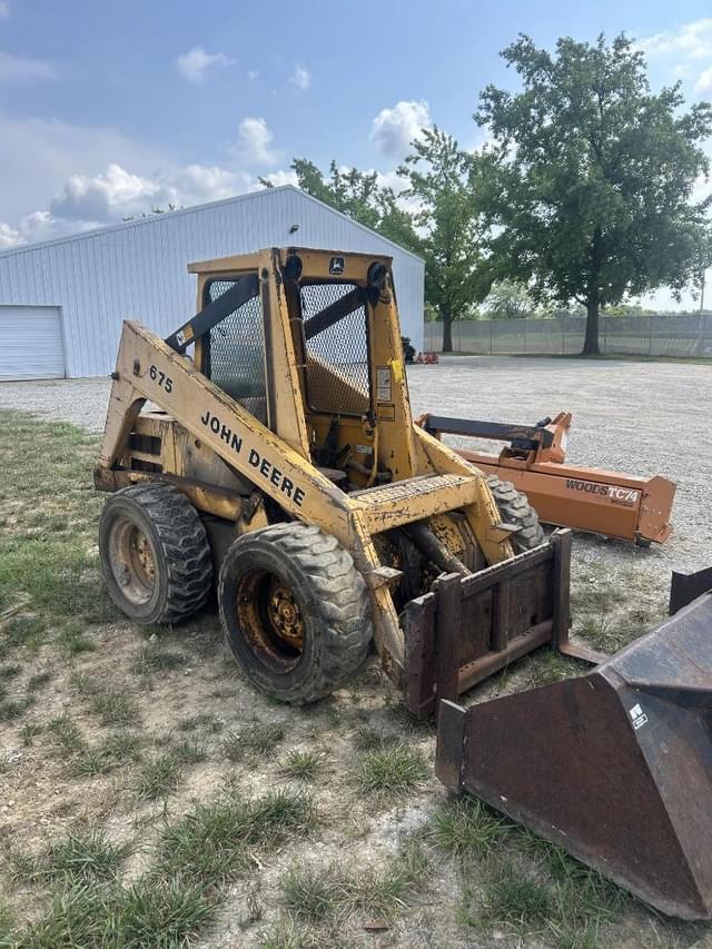 Image of John Deere 675 equipment image 1