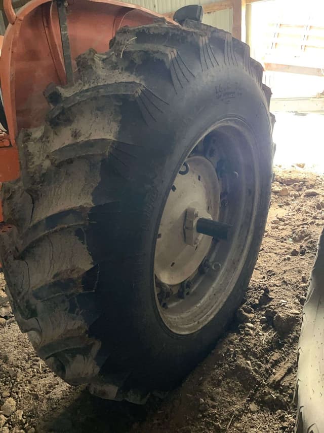 Image of Allis Chalmers D19 equipment image 4