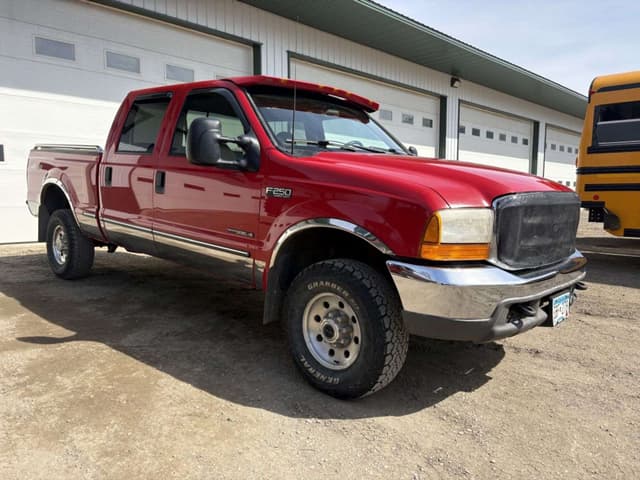Image of Ford F-250 equipment image 1