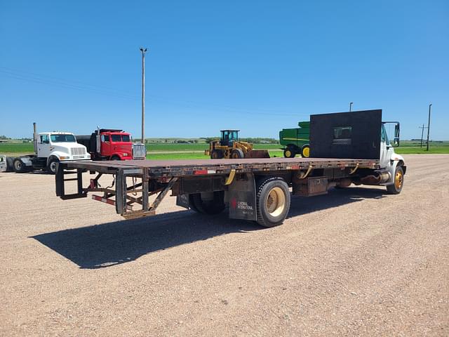 Image of International 4000 equipment image 2