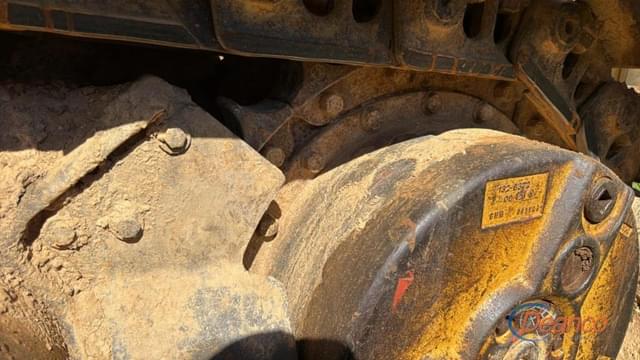 Image of Caterpillar 963C equipment image 3