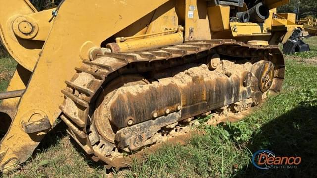 Image of Caterpillar 963C equipment image 2