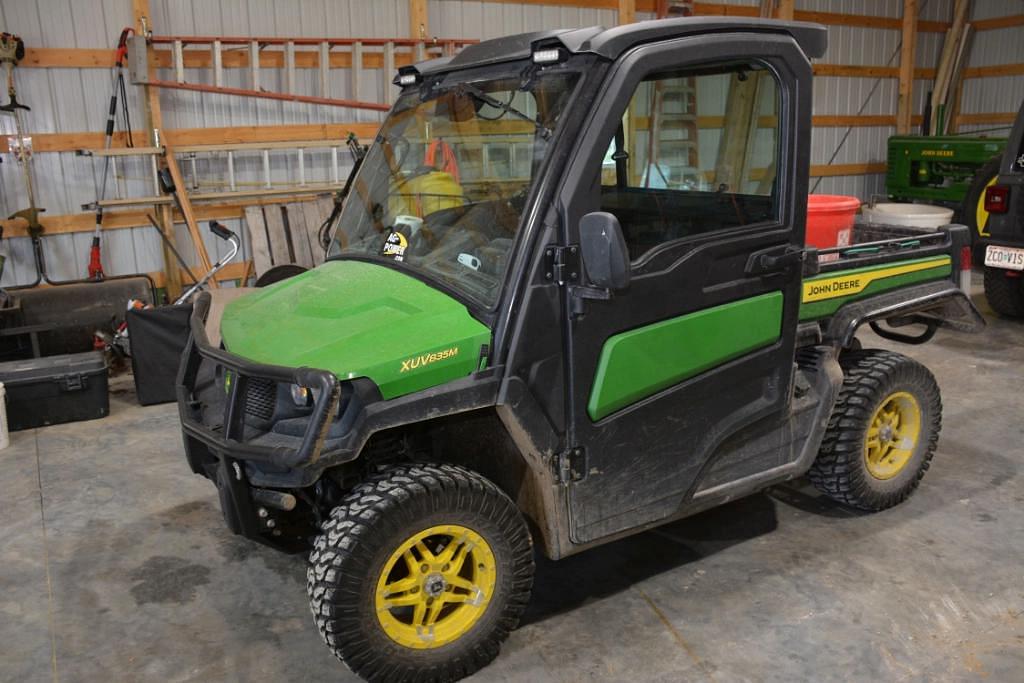 Image of John Deere XUV 835M Primary image