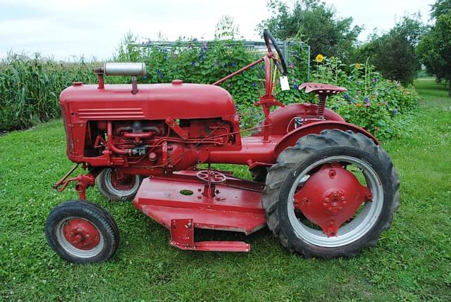 Image of International Harvester Cub equipment image 1