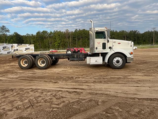 Image of Peterbilt 365 equipment image 3