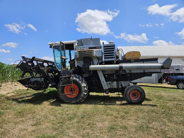 Image of Gleaner F3 equipment image 2