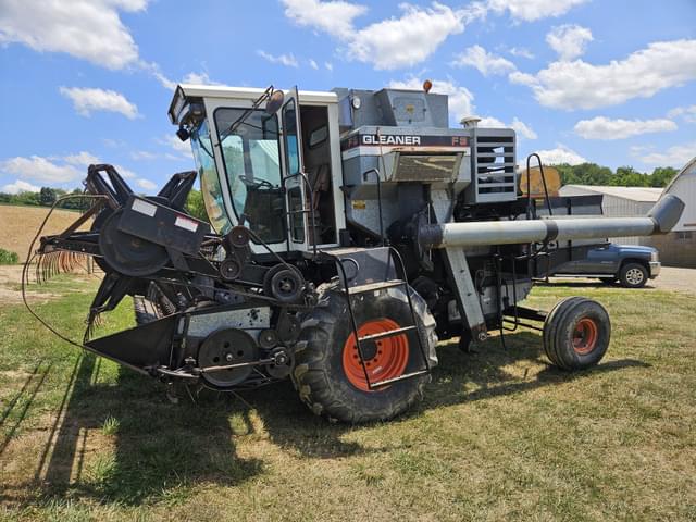 Image of Gleaner F3 equipment image 1