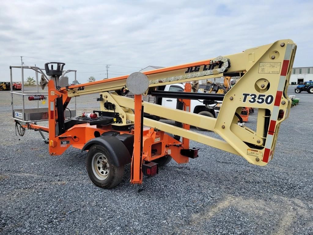 2017 JLG T350 Equipment Image0