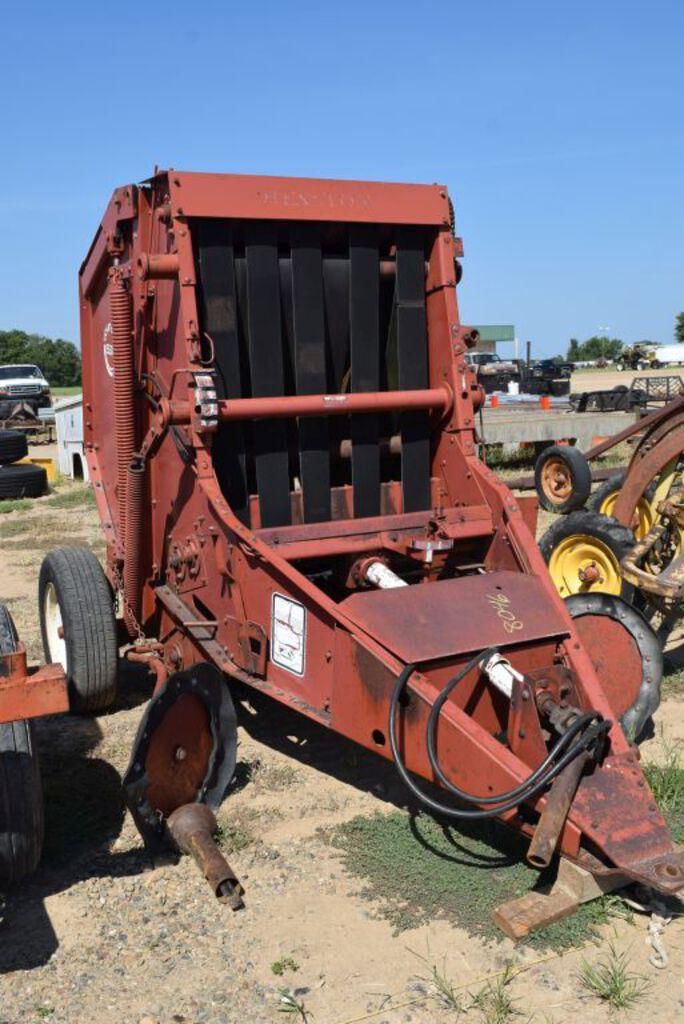 Main image Hesston 5530