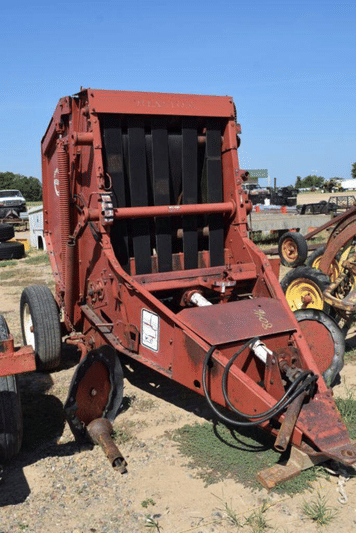 Main image Hesston 5530