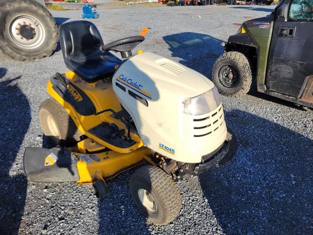 Image of Cub Cadet LT1045 equipment image 1