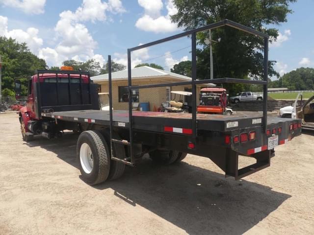 Image of International 4300 equipment image 3