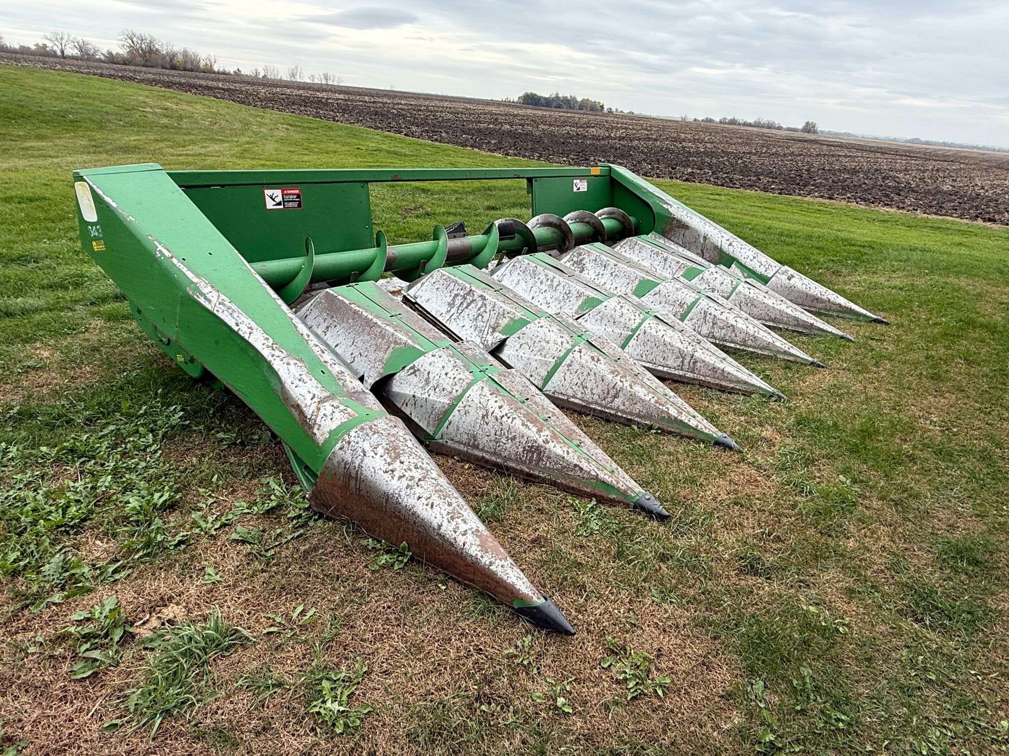 John Deere 643 Equipment Image0