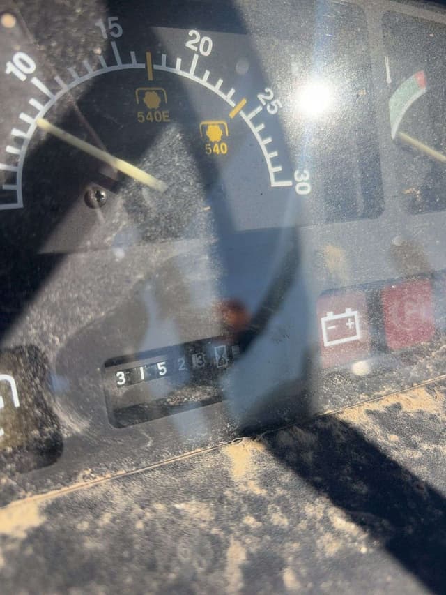 Image of John Deere 5400 equipment image 2